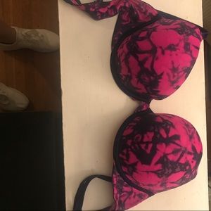 VS Push Up Everywhere Bras